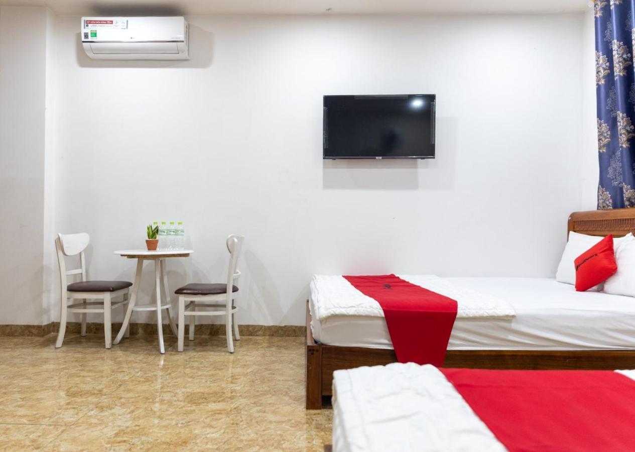 Rita - San Bay Tan Son Nhat- Airport,canh Benh Vien Tam Anh, San Quan Khu 7 Отель